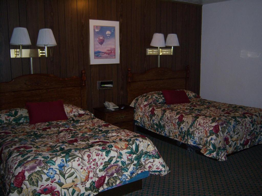 Shasta Dam Motel ชาสทา เลค ภายนอก รูปภาพ