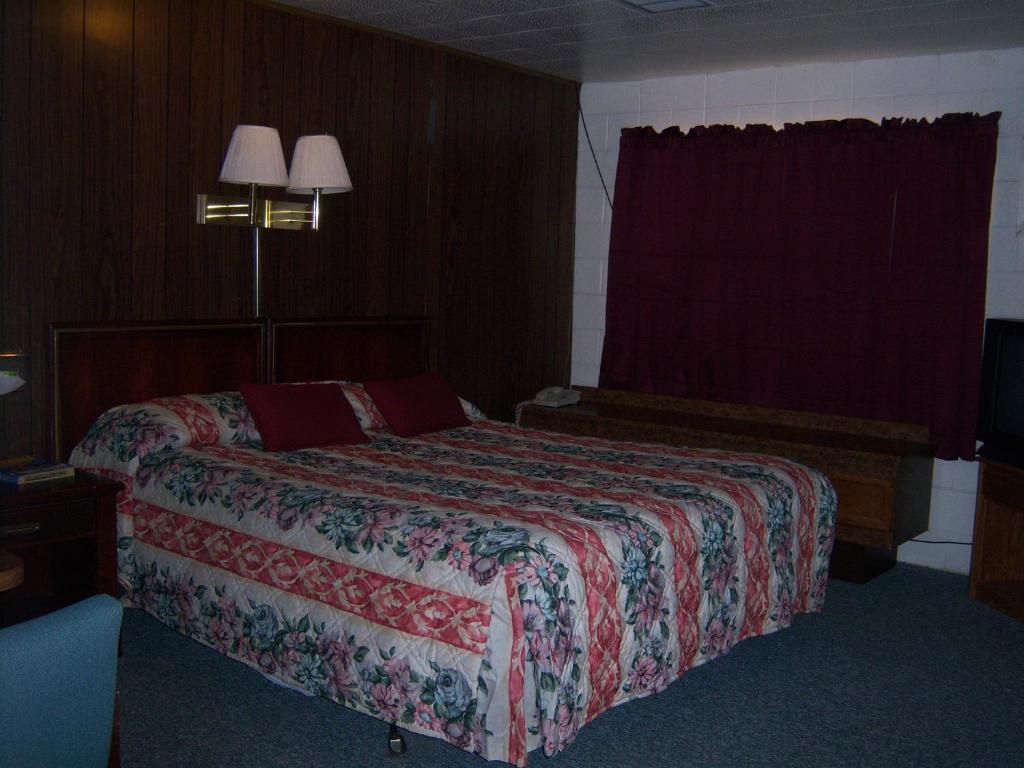 Shasta Dam Motel ชาสทา เลค ภายนอก รูปภาพ